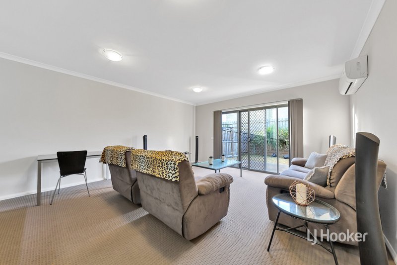 Photo - 7 Sheales Way, Epping VIC 3076 - Image 5