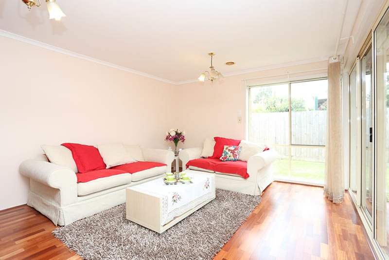 Photo - 7 Sherwin Place, Roxburgh Park VIC 3064 - Image 5