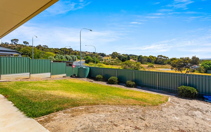 Photo - 7 Shields Crescent, Encounter Bay SA 5211 - Image 9