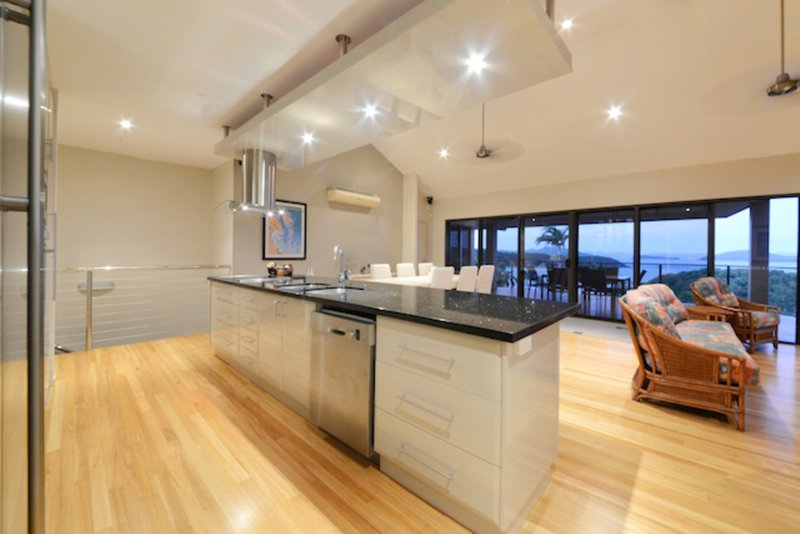 Photo - 7 Shutehaven Close, Shute Harbour QLD 4802 - Image 16