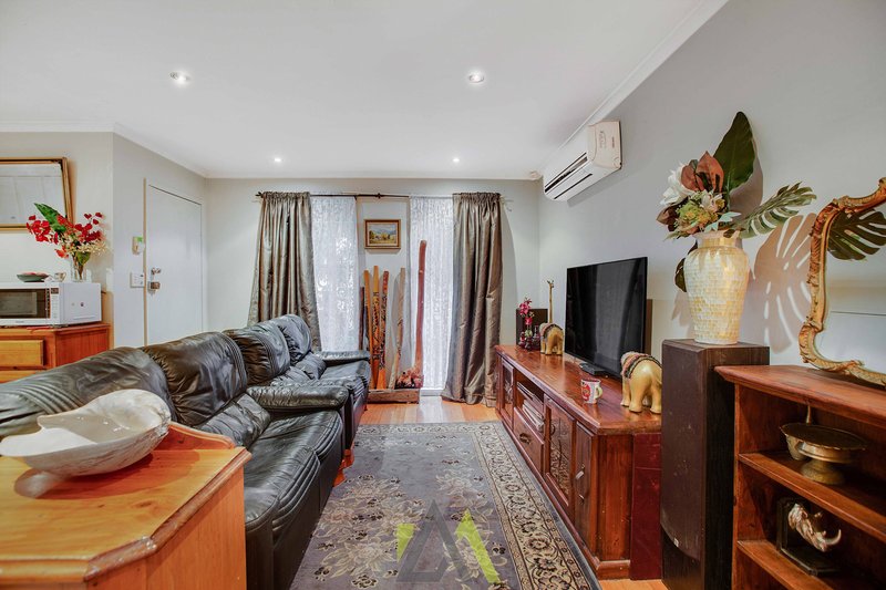 Photo - 7 Silver Avenue, Frankston North VIC 3200 - Image 3