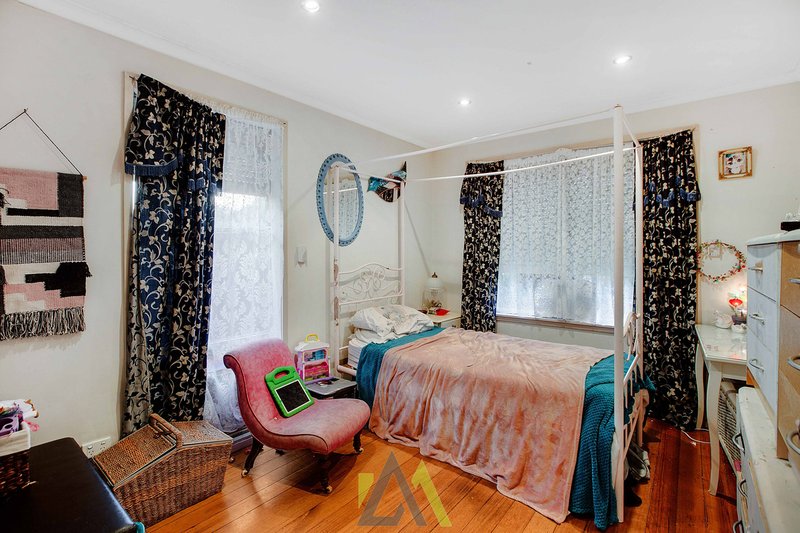 Photo - 7 Silver Avenue, Frankston North VIC 3200 - Image 6