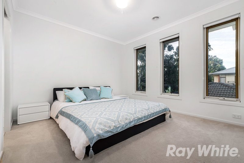 Photo - 7 Silvercrest Court, Keysborough VIC 3173 - Image 8