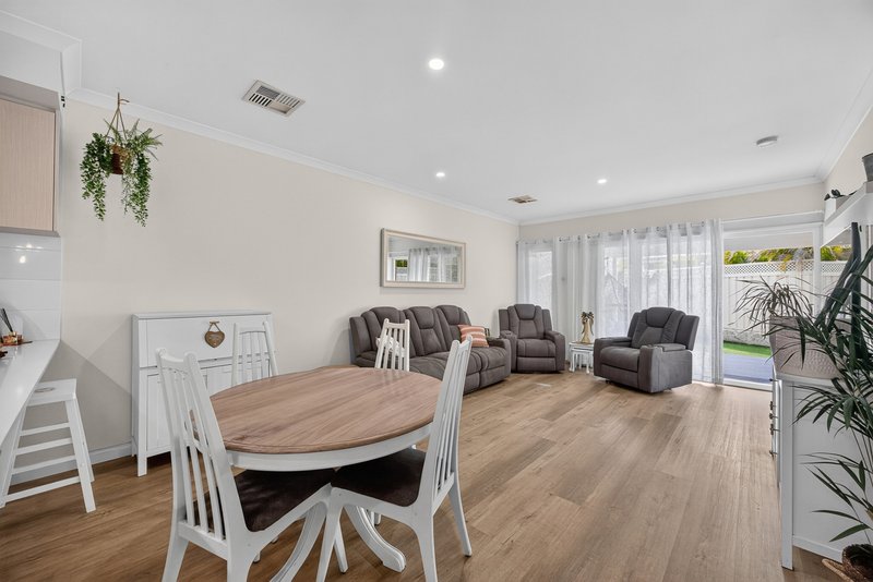 Photo - 7 Silvestro Lane, Madeley WA 6065 - Image 6