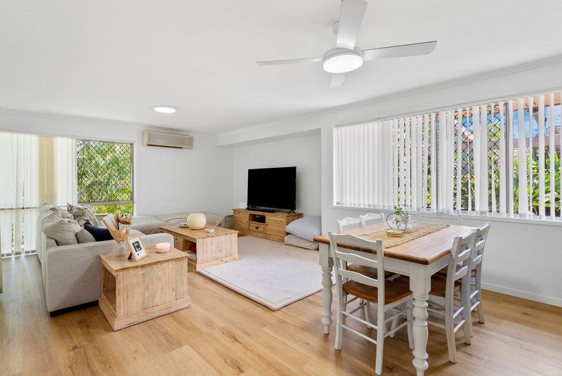 Photo - 7 Simpson Court, Albany Creek QLD 4035 - Image 3