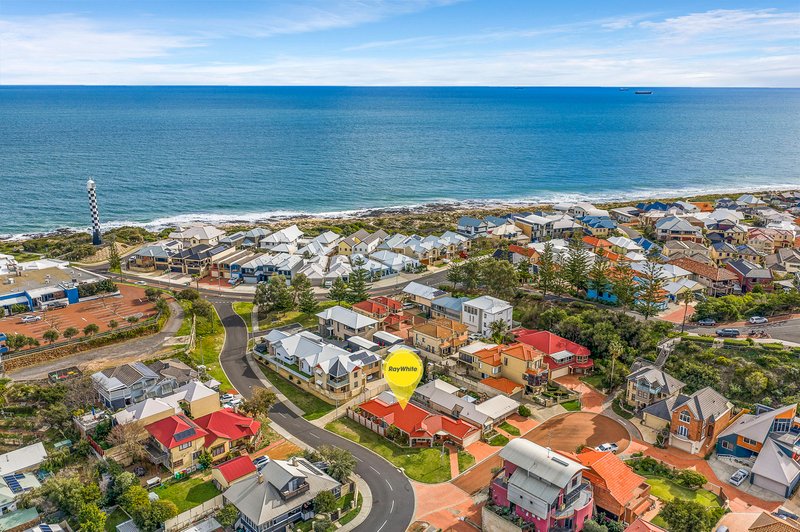 Photo - 7 Sinclair Close, Bunbury WA 6230 - Image 4