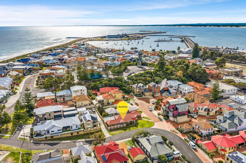 Photo - 7 Sinclair Close, Bunbury WA 6230 - Image 30