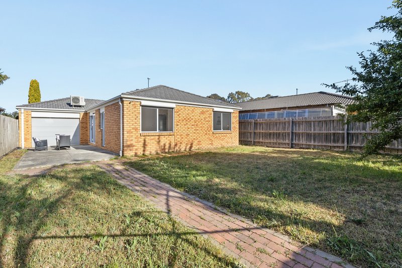 Photo - 7 Siret Court, Roxburgh Park VIC 3064 - Image 12