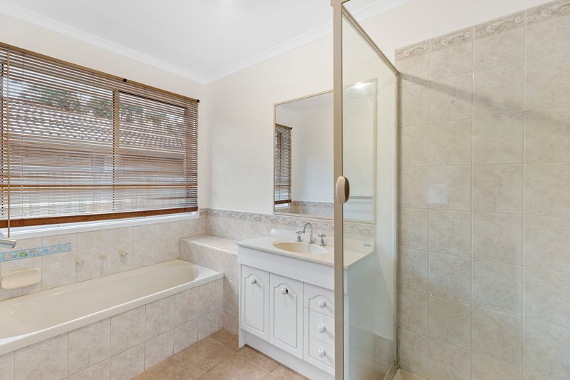 Photo - 7 Skye Court, Bayswater North VIC 3153 - Image 5