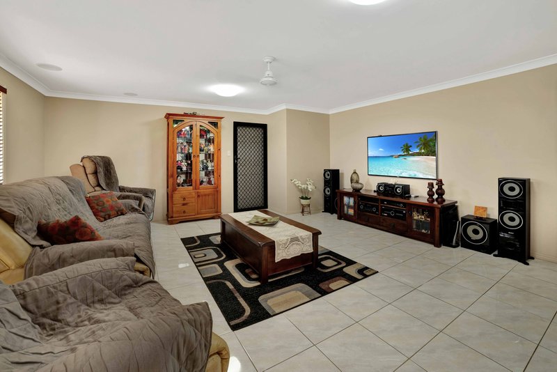 Photo - 7 Skyline Drive, Norman Gardens QLD 4701 - Image 8