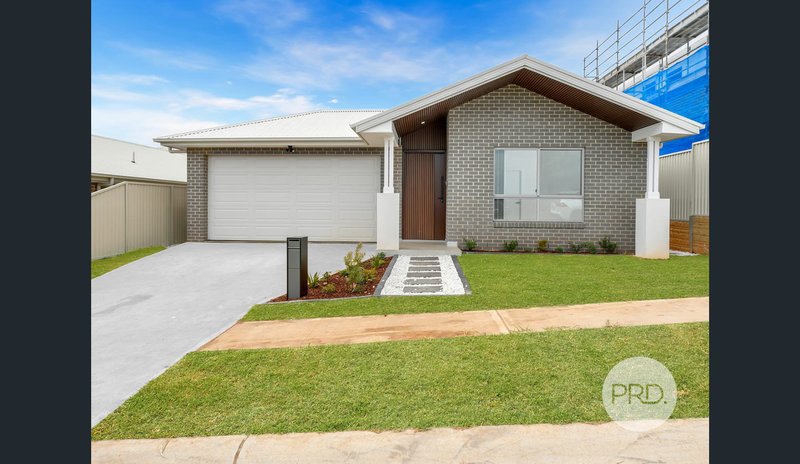 Photo - 7 Skyline Street, Menangle Park NSW 2563 - Image 1