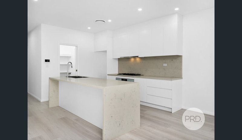 Photo - 7 Skyline Street, Menangle Park NSW 2563 - Image 8