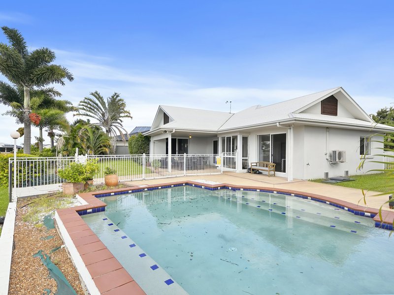 Photo - 7 Skysail Court, Banksia Beach QLD 4507 - Image 4