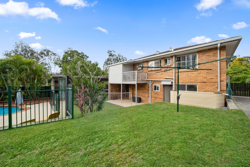 Photo - 7 Slade Street, Arana Hills QLD 4054 - Image 2