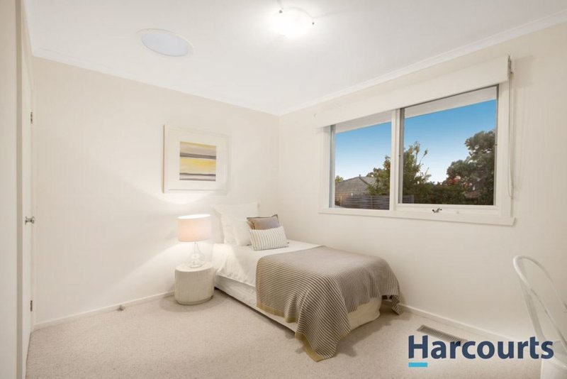 Photo - 7 Smithfield Square, Wantirna VIC 3152 - Image 10