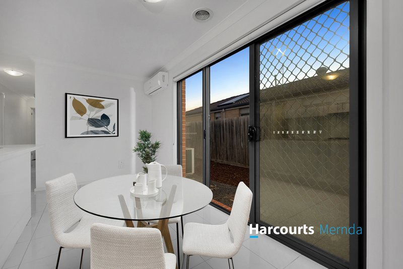 Photo - 7 Solitude Lane, Doreen VIC 3754 - Image 3