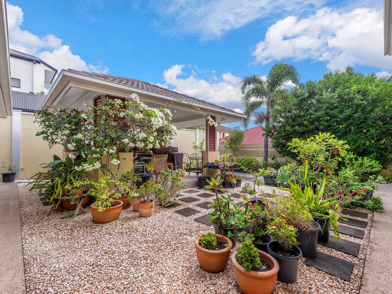 Photo - 7 Sonienda Place, Bridgeman Downs QLD 4035 - Image 14