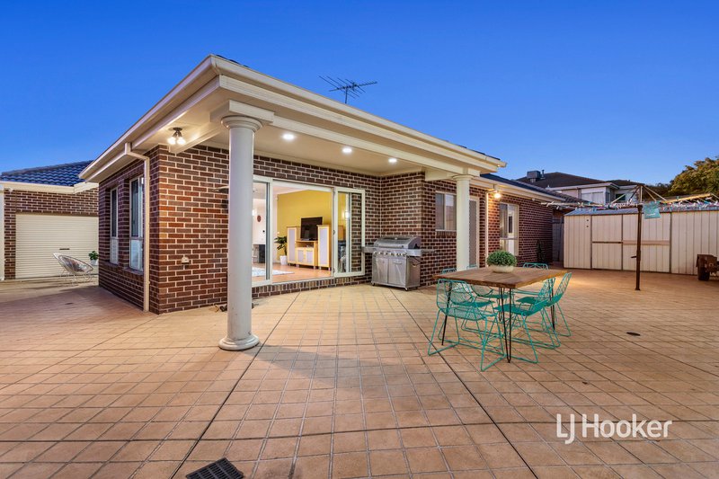 Photo - 7 Sorrento Avenue, Point Cook VIC 3030 - Image 23