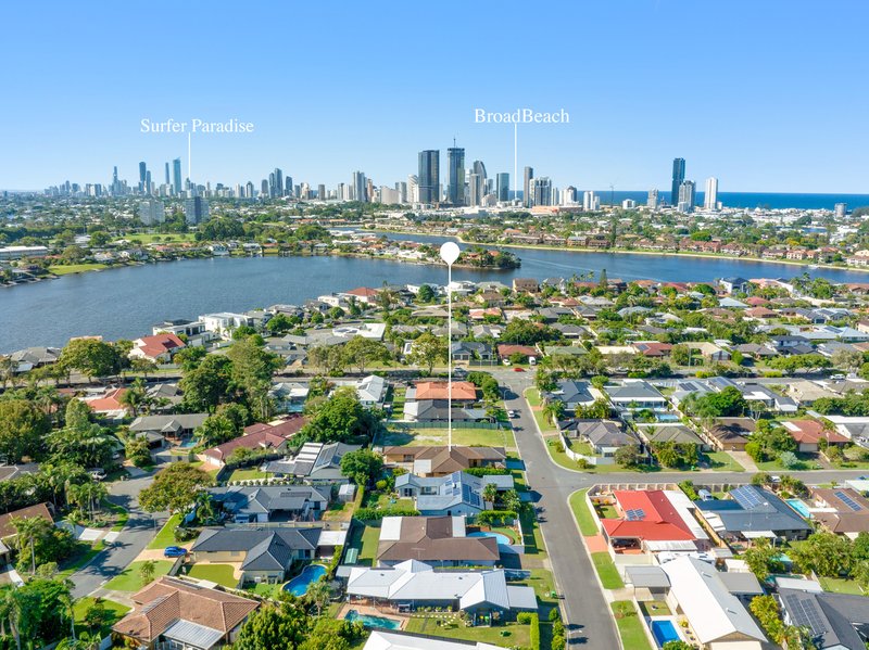Photo - 7 Southerly Street, Mermaid Waters QLD 4218 - Image 5