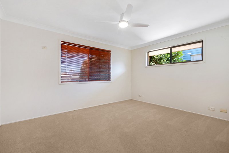 Photo - 7 Southerly Street, Mermaid Waters QLD 4218 - Image 22