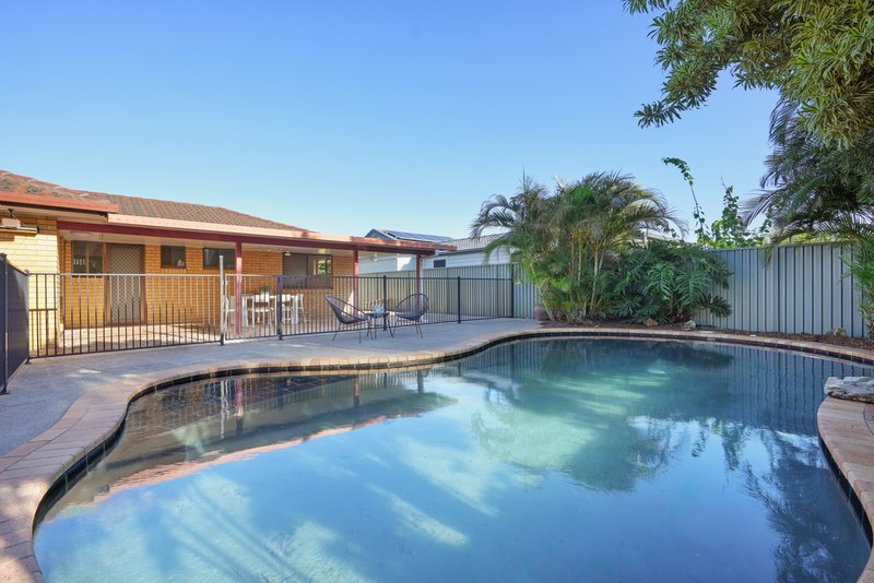 Photo - 7 Southerly Street, Mermaid Waters QLD 4218 - Image 28