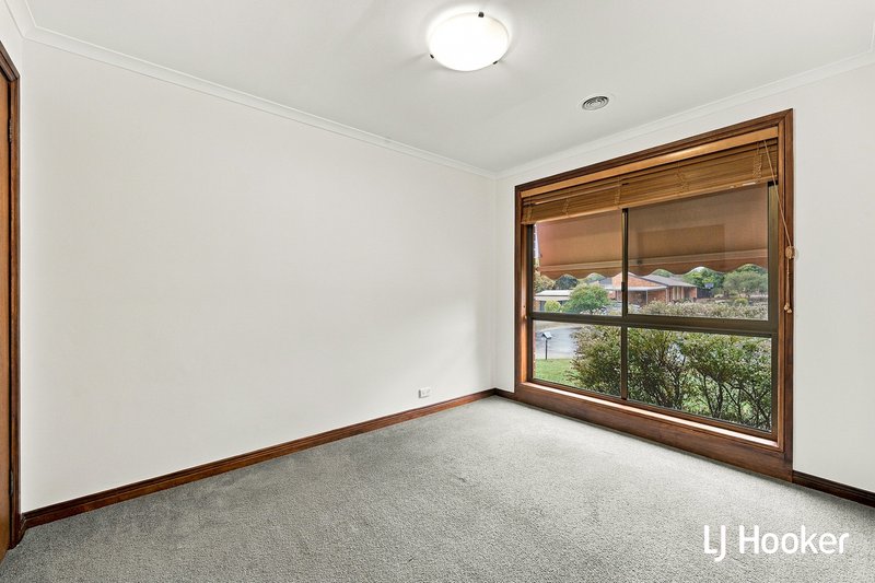 Photo - 7 Southern Close, Chisholm ACT 2905 - Image 9