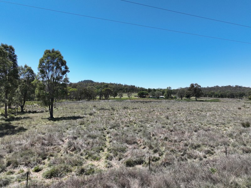 Photo - 7 Southern Cross Parade, Coonabarabran NSW 2357 - Image 3