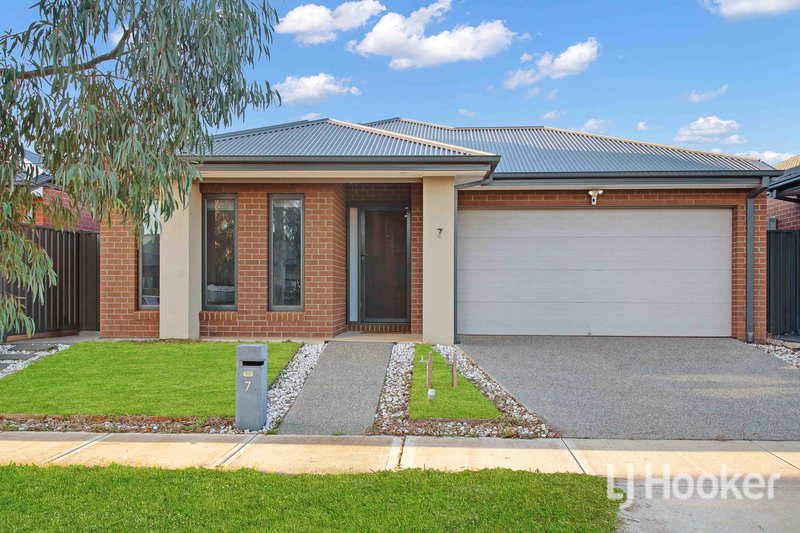 Photo - 7 Southlands Loop, Strathtulloh VIC 3338 - Image 1