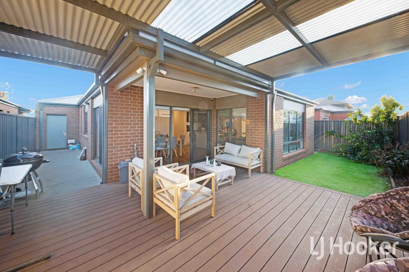 Photo - 7 Southlands Loop, Strathtulloh VIC 3338 - Image 8