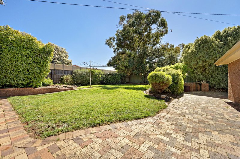 Photo - 7 Sowden Street, Mckellar ACT 2617 - Image 2