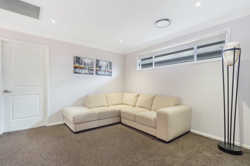 Photo - 7 Speare Street, Moorebank NSW 2170 - Image 5