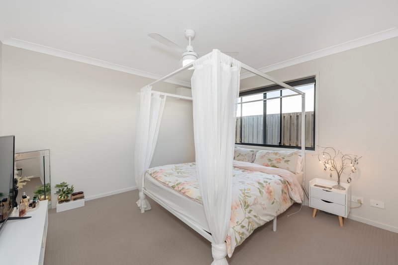 Photo - 7 Spica Crescent, Coomera QLD 4209 - Image 6