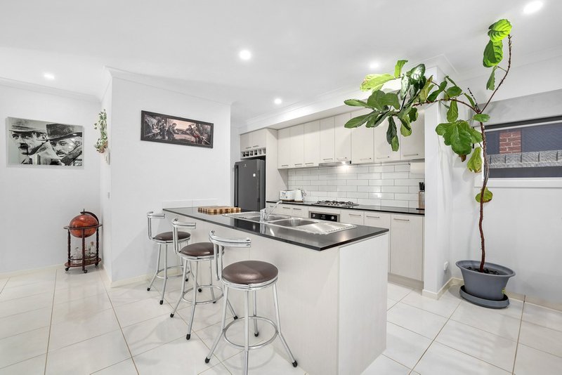 Photo - 7 Spotted Way, Tarneit VIC 3029 - Image 6