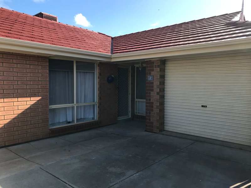 7 Springwood Avenue, Parafield Gardens SA 5107