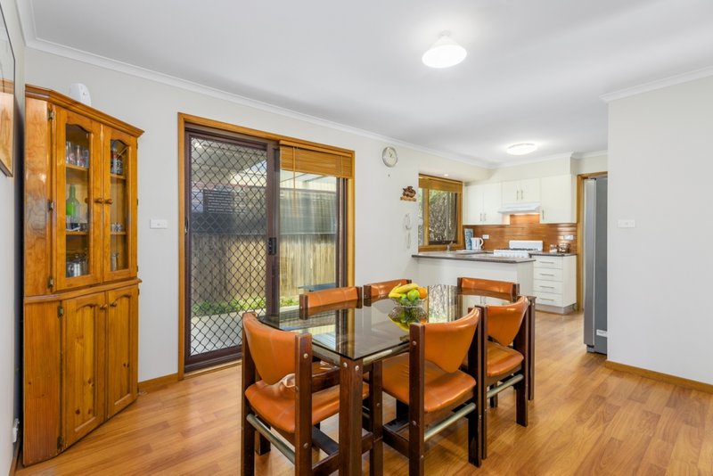 Photo - 7 Squatter Court, Werribee VIC 3030 - Image 5