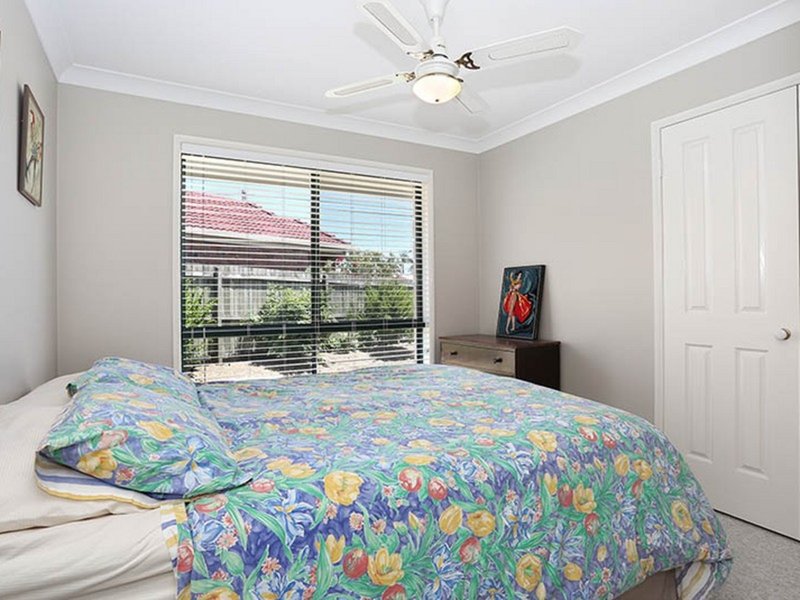 Photo - 7 Squire Place, Sandstone Point QLD 4511 - Image 7