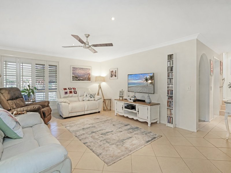 Photo - 7 St Andrews Glade, Robina QLD 4226 - Image 7