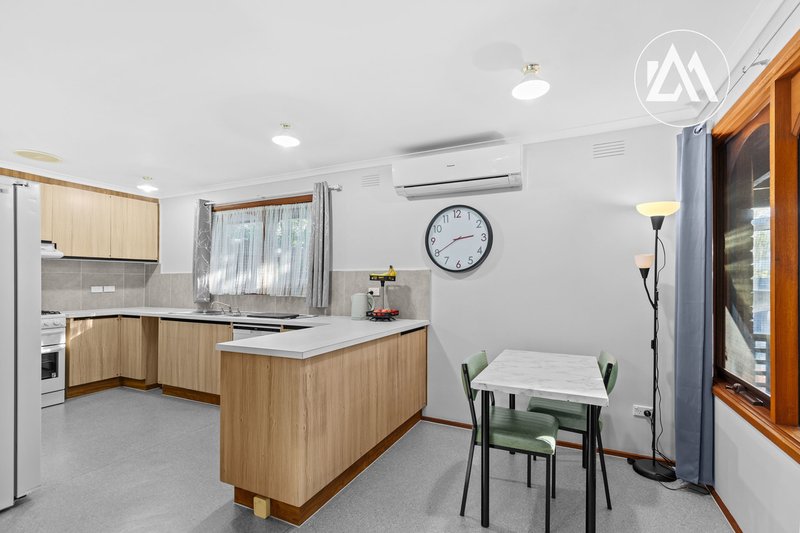 Photo - 7 St George Court, Frankston VIC 3199 - Image 2