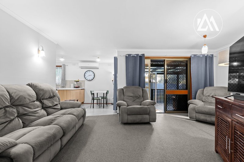 Photo - 7 St George Court, Frankston VIC 3199 - Image 6