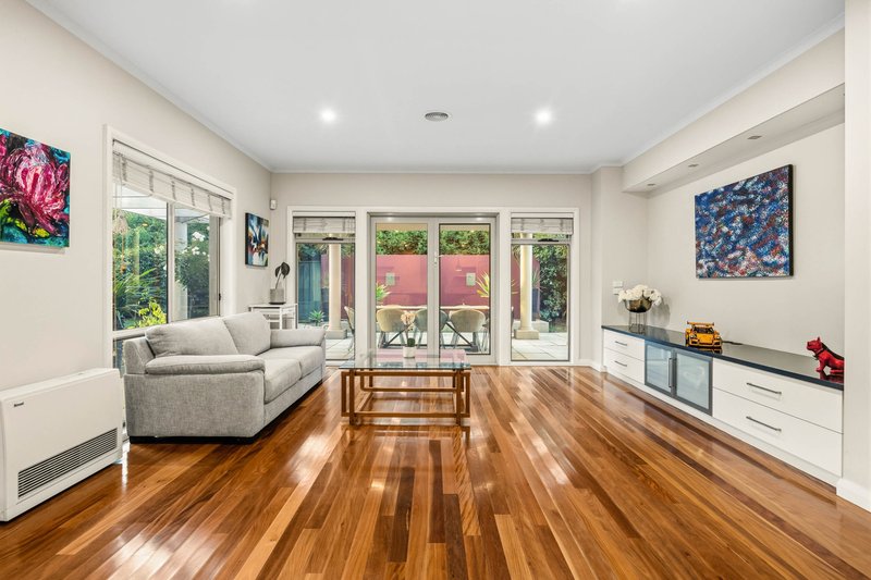 Photo - 7 St Glens Way, Lake Gardens VIC 3355 - Image 12