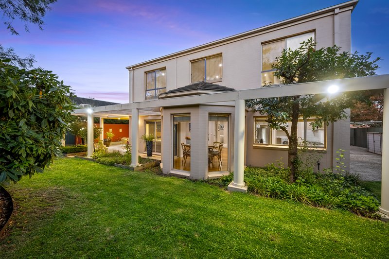 Photo - 7 St Glens Way, Lake Gardens VIC 3355 - Image 29