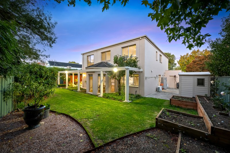 Photo - 7 St Glens Way, Lake Gardens VIC 3355 - Image 31