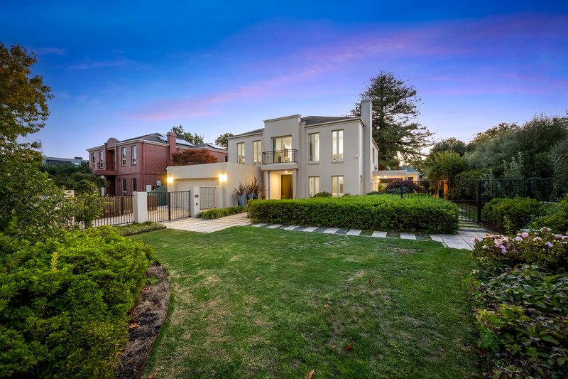 Photo - 7 St Glens Way, Lake Gardens VIC 3355 - Image 32