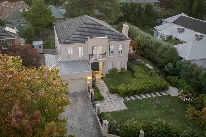 Photo - 7 St Glens Way, Lake Gardens VIC 3355 - Image 34