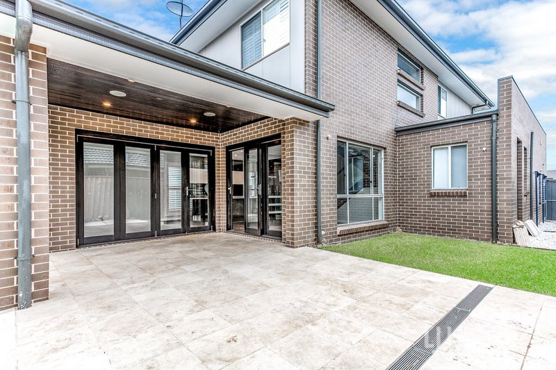 Photo - 7 Stapleton Avenue, Colebee NSW 2761 - Image 8