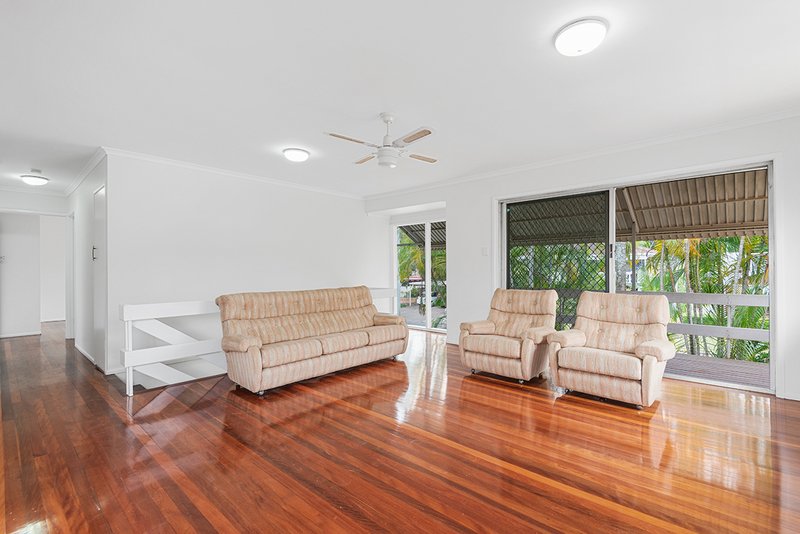 Photo - 7 Starcross Street, Macgregor QLD 4109 - Image 4