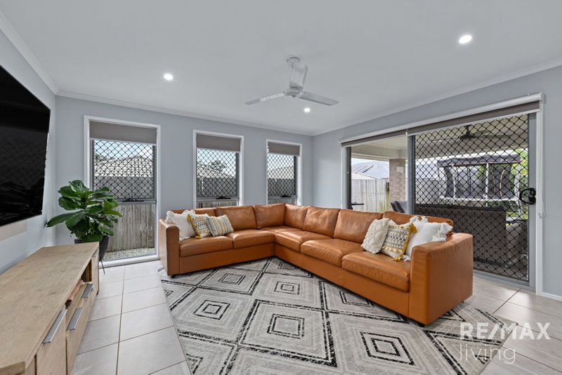 Photo - 7 Steamview Court, Burpengary QLD 4505 - Image 5