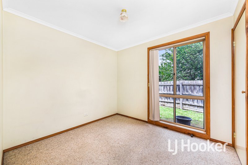 Photo - 7 Stella Place, Pakenham VIC 3810 - Image 11