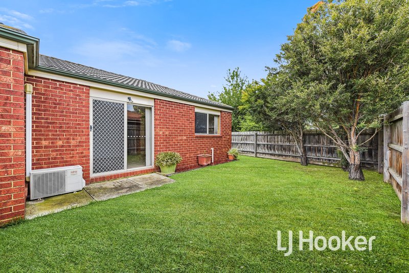 Photo - 7 Stella Place, Pakenham VIC 3810 - Image 14