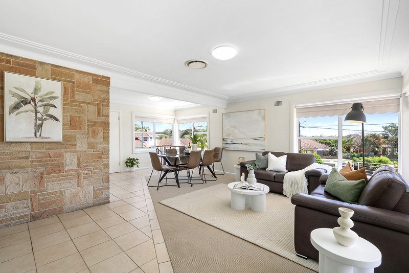 Photo - 7 Stern Place, Roselands NSW 2196 - Image 3
